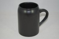 (Bild für) 0,5 Liter Bierkrug Steinzeug schwarz matt