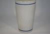 Gerippter Becher grau blau 0,5 Liter